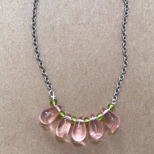 New Sundance charm Pink rose peach tone Quartz teardrops peridot silver necklace